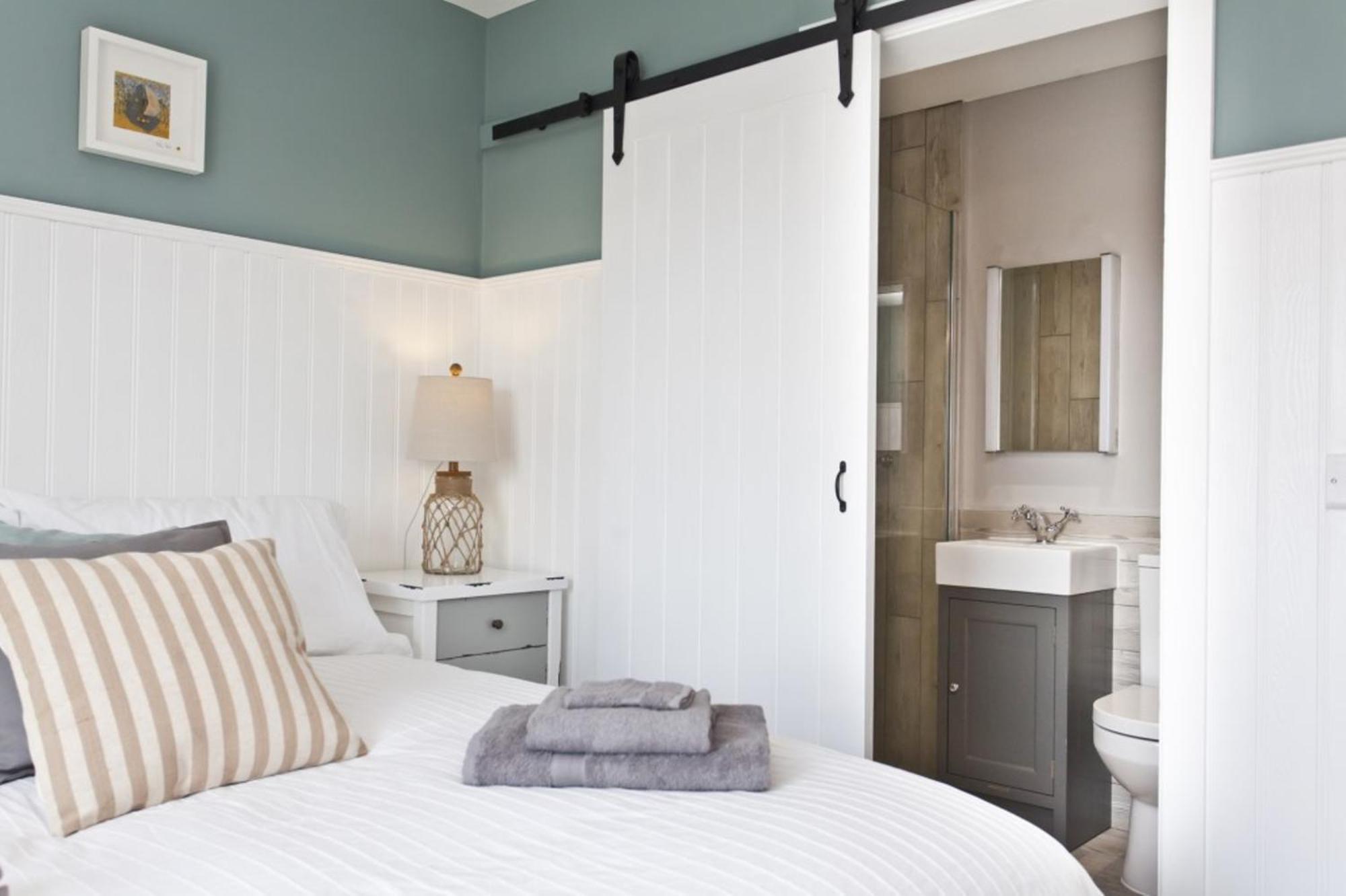Bournecoast - Coastguard Cottage - Sea View - Garden - Hot Tub - Hb6098 본머스 외부 사진
